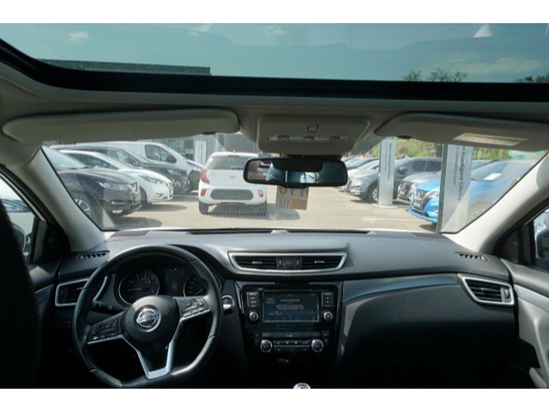 Nissan Qashqai 1,3 DIG-T N-Motion | 360° Kamera | Navi | Tempomat | DAB