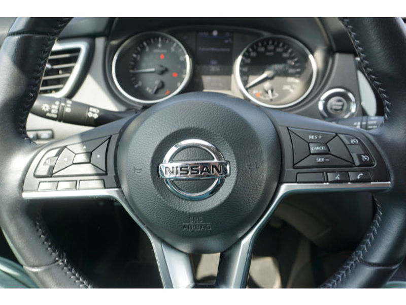 Nissan Qashqai 1,3 DIG-T N-Motion | 360° Kamera | Navi | Tempomat | DAB
