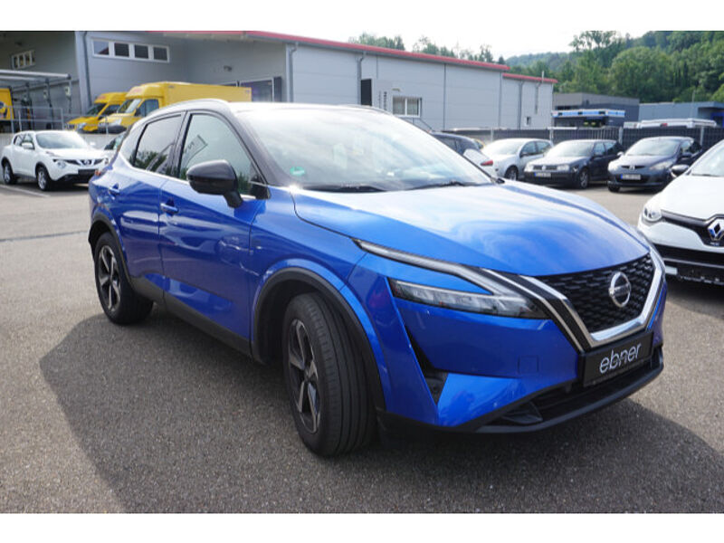 Nissan Qashqai 1,3 DIG-T Premiere Edition | Navi | Teilleder | Klimaaut | 360°