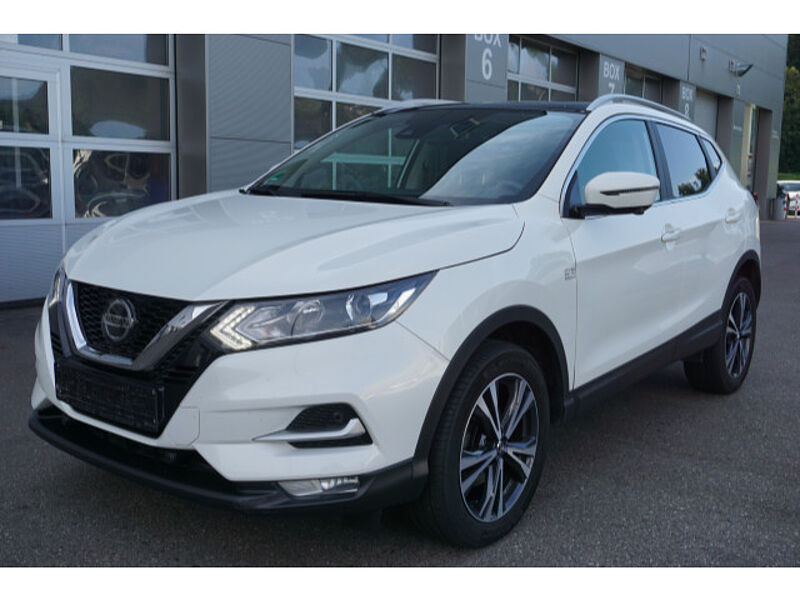 Nissan Qashqai 1.3DIG-T  Zama | 18' | PANO | KAMERA | NAVI