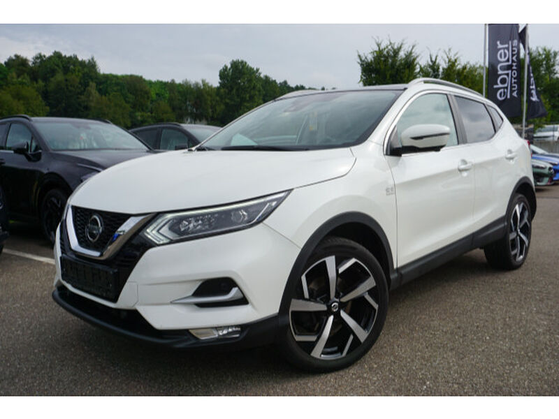 Nissan Qashqai 1.3DIG-T Akari | 360° Kamera | DAB | Navi | Tempomat