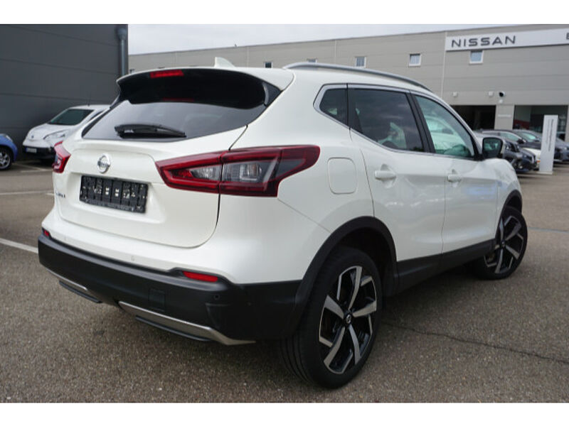 Nissan Qashqai 1.3DIG-T Akari | 360° Kamera | DAB | Navi | Tempomat