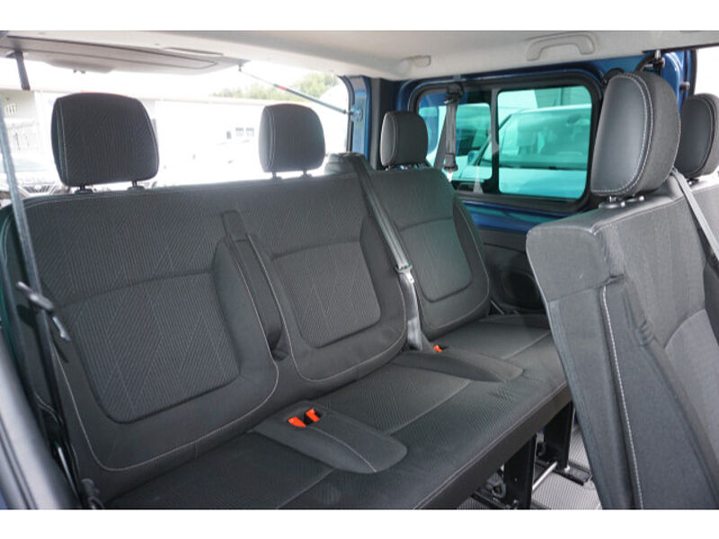 Nissan NV300 1,6 dci Kombi L1H1 2,7t PREMIUM