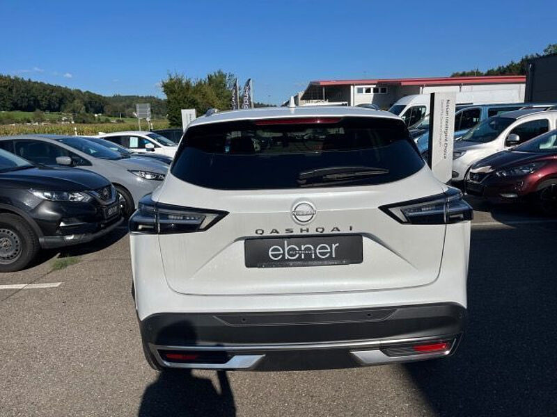 Nissan Qashqai 1.3DIG-T Xtronic N-Connecta | KOMF | Winter | PGD