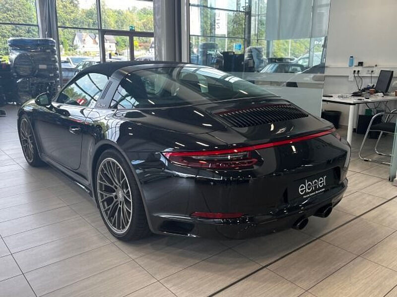 Porsche 911 991.2 Targa 4S Sportabgas 1.Hand Approved LED/SHZ