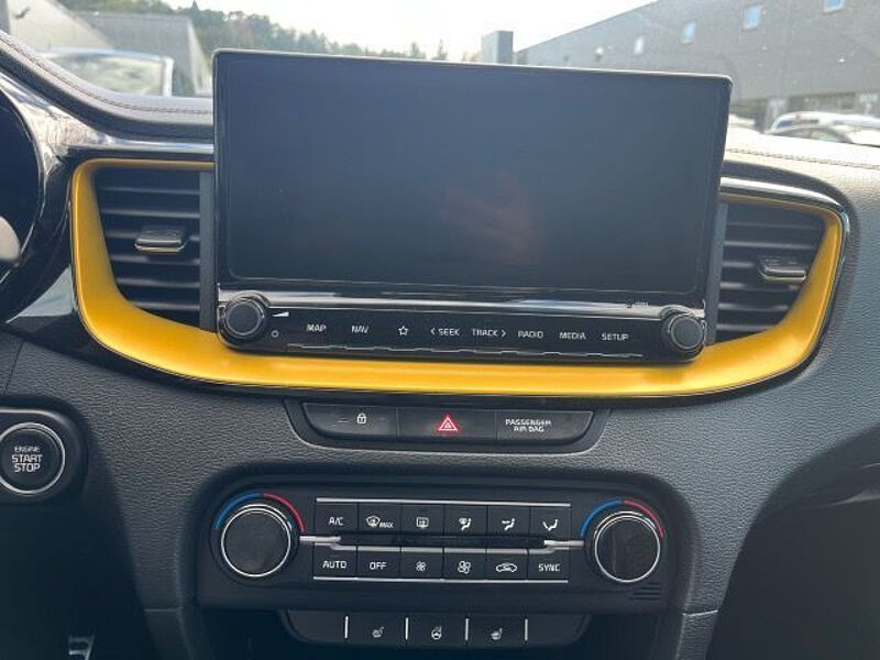 Kia XCeed 1.5T 6MT Xdition | Schiebedach | Lenkradheizung | JBL Premium